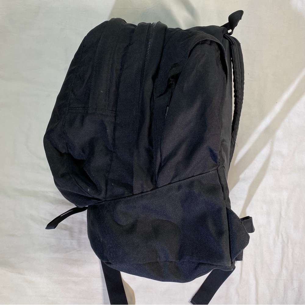 The North Face Classic Black Backpack - Picture 5 of 7
